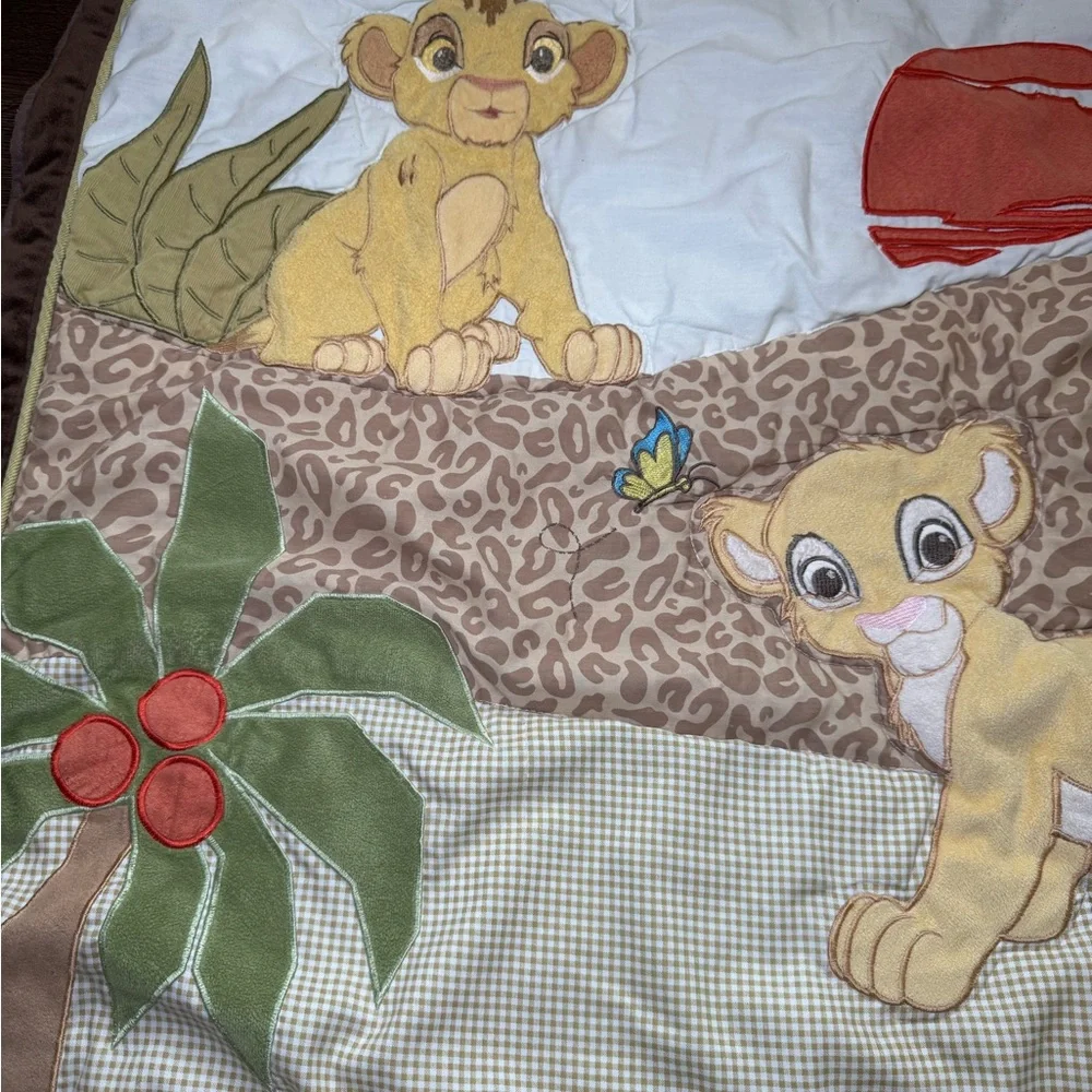 Disney Baby 42 x 33 The Lion King Crib Nursery Comforter